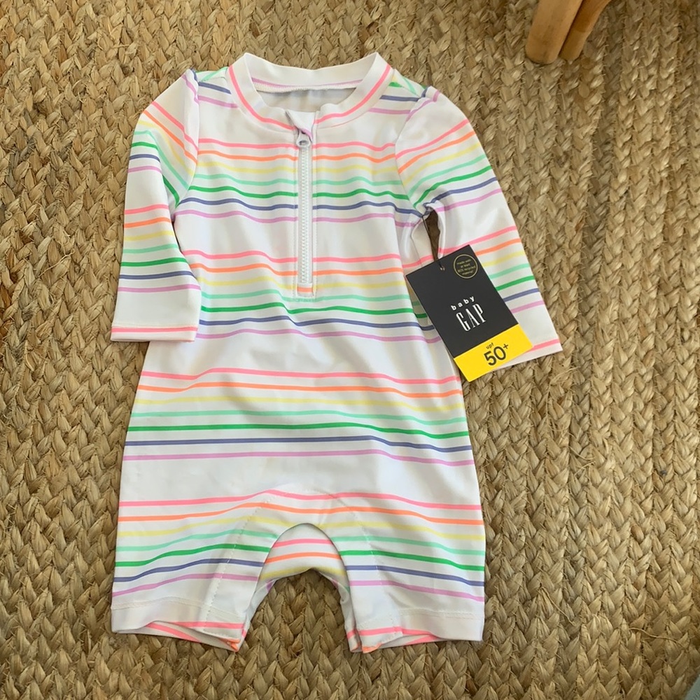 Nwt Gap sun suit